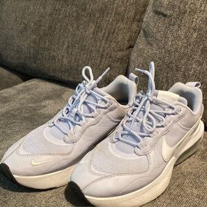 Women's Air Max Verona. Size 10